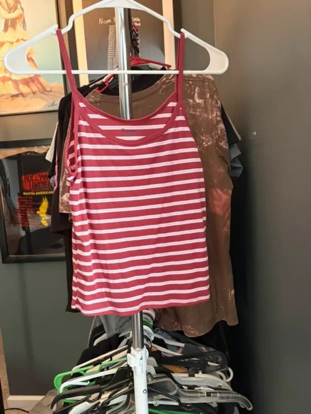 No Boundaries Women’s Medium Red Pink White Striped Tank Top NWT